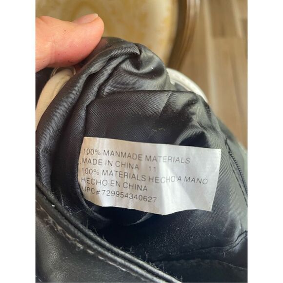 Small vegan leather backpack - Picture 4 of 10